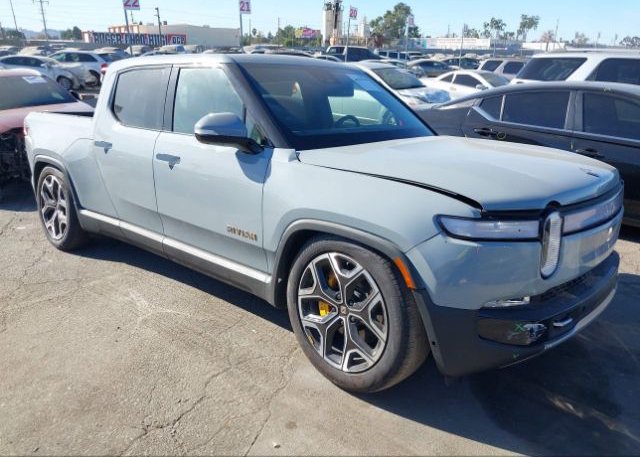 2022 RIVIAN R1T image