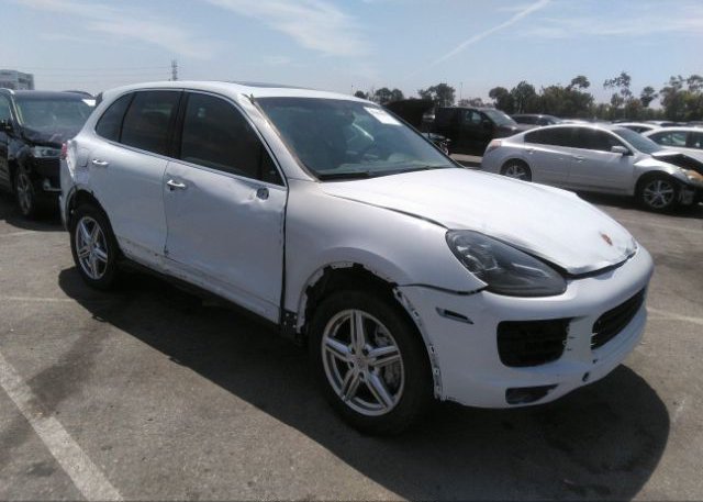 2016 PORSCHE CAYENNE image