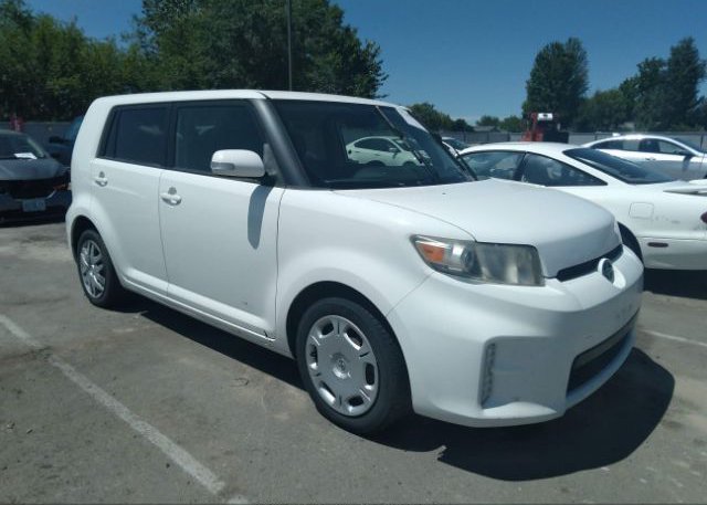 2013 SCION XB image